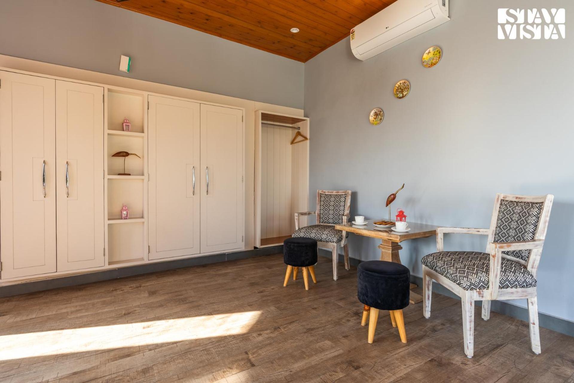 Stayvista At Serene With Outdoor Bonfire Barog Buitenkant foto