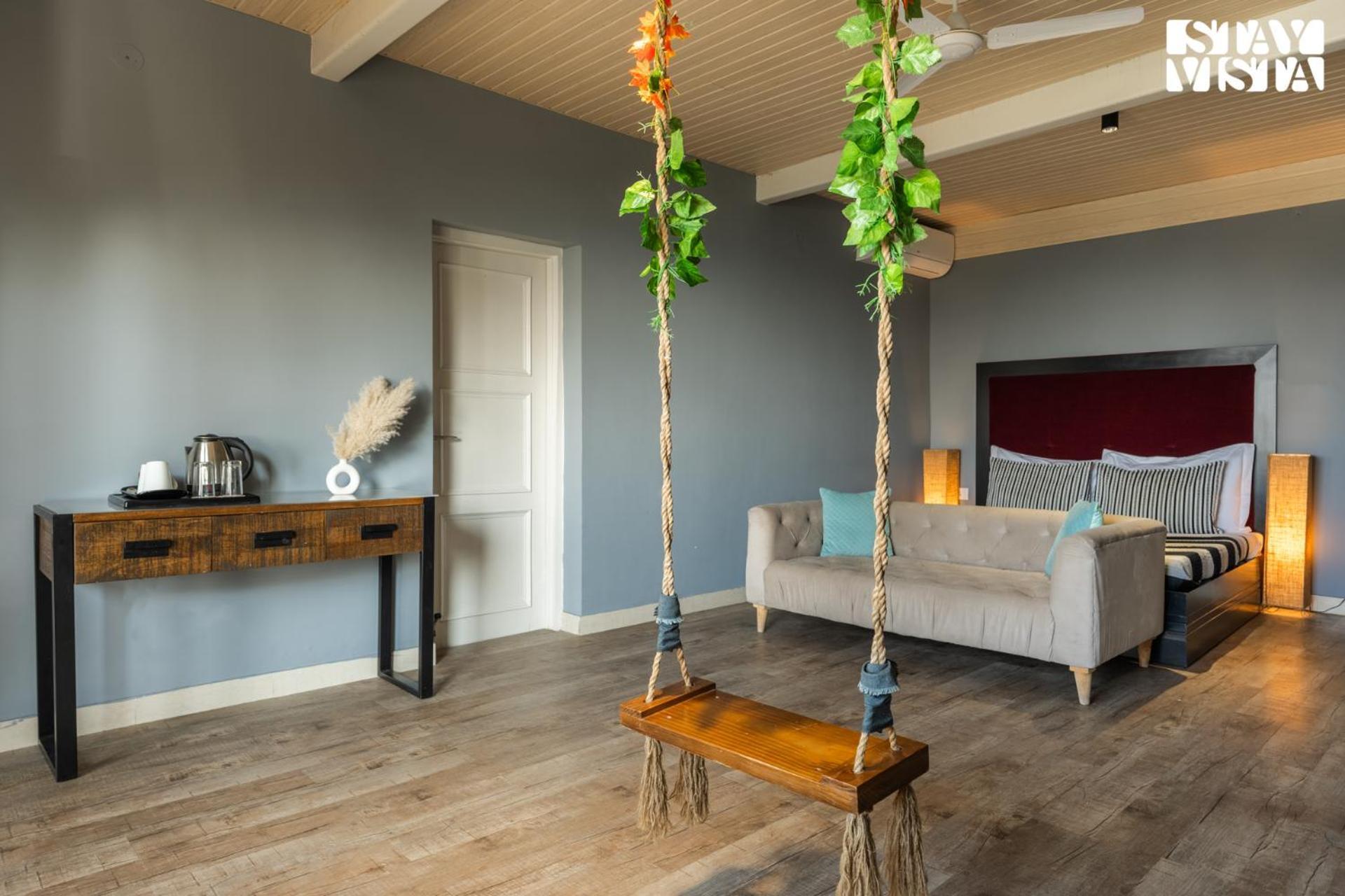 Stayvista At Serene With Outdoor Bonfire Barog Buitenkant foto